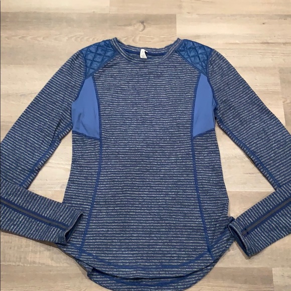 lululemon athletica Tops - Lululemon Ice Queen long sleeve striped shirt Sz 6